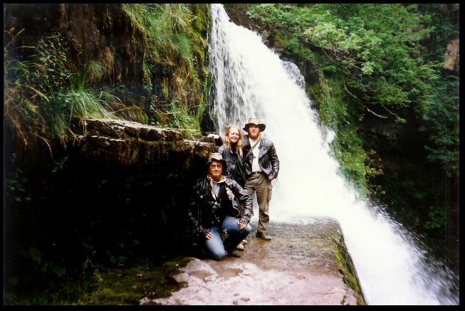 640x423 pixels (136K)